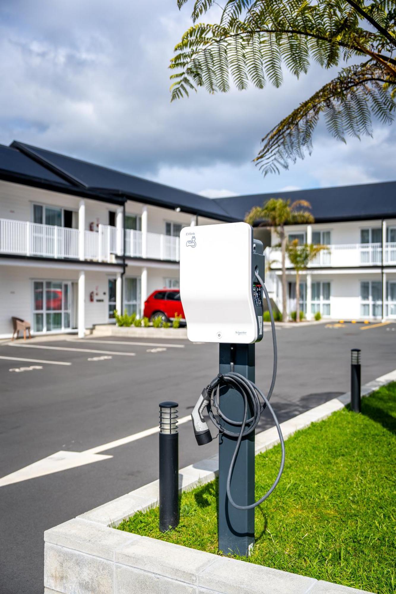 Newina Rotorua Hotel Екстериор снимка